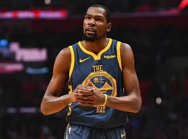 都展现出强 都展现出强