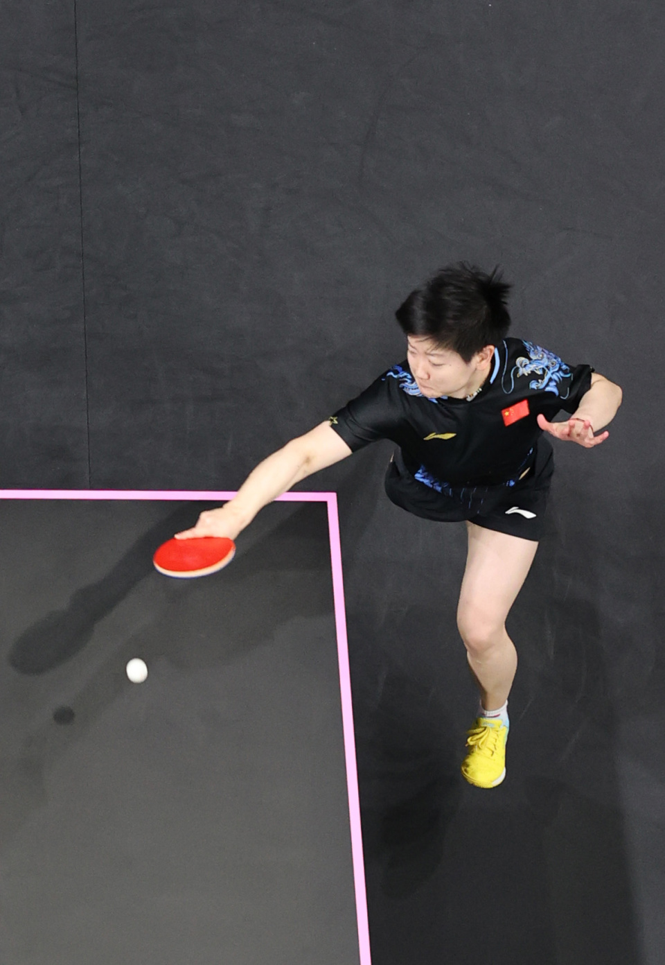 这个角度展 这个角度展