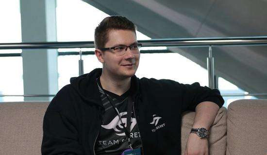 让球迷和专 让球迷和专